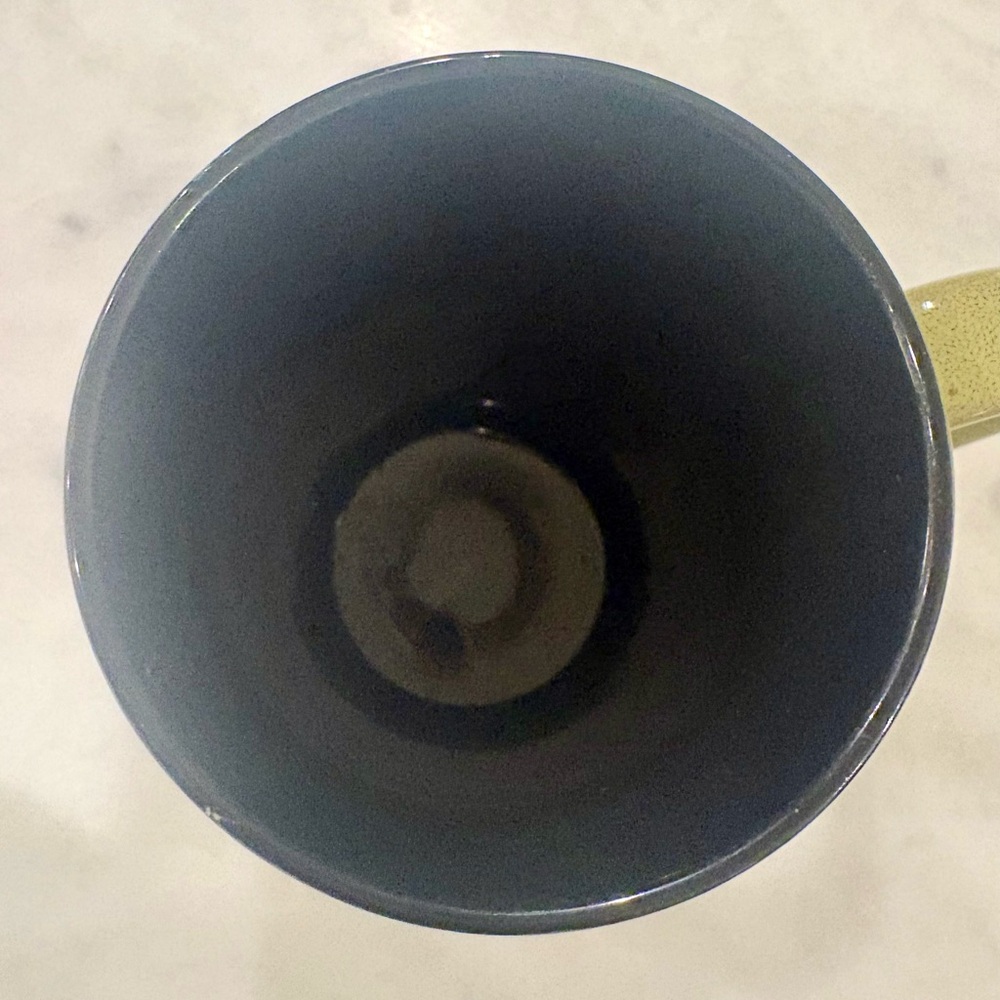 Arctic Circle Alaska Leggy Bear Green Mug - Picture 5 of 9